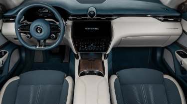 Maserati GranCabrio Folgore interior overview