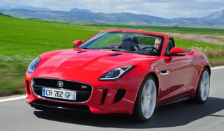 Jaguar F-Type S front tracking