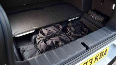 BMW iX2 - underfloor storage