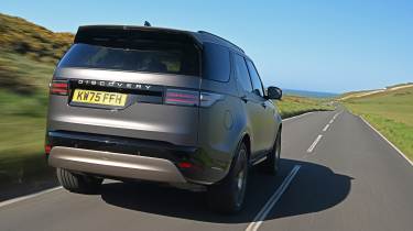 Land Rover Discovery Tempest - rear tracking