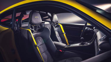 Porsche 718 Cayman GT4 - seats