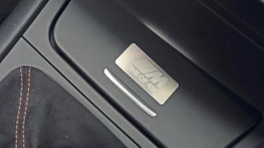 BMW 1M Coupe plaque