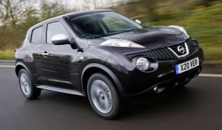 Nissan Juke Shiro front tracking