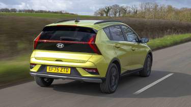 Hyundai Bayon - rear tacking