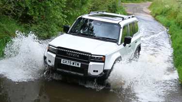 Toyota Land Cruiser 48v - front off road