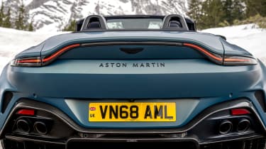 Aston Martin Vantage Roadster - rear detail