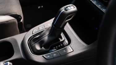 Hyundai i20 N - gear selector