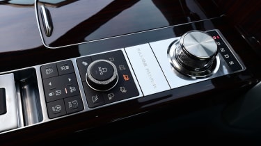 Range Rover - centre console