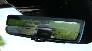 Polestar 4 Dual Motor - rear view screen