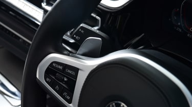 BMW Z4 M40i - steering wheel detail
