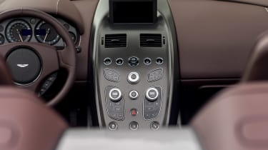 Aston Martin Vantage GT12 Roadster - interior