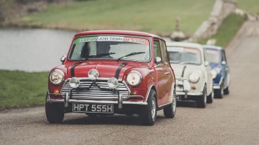 Super Mini Coopers - Mini Coopers from The Italian Job 