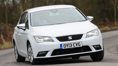 SEAT Leon front cornering