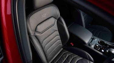 Volkswagen Touareg 3.0 TDI 4MOTION Black Edition – driver&#039;s seat detail 