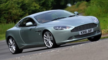 Used Aston Martin DB9 - front action
