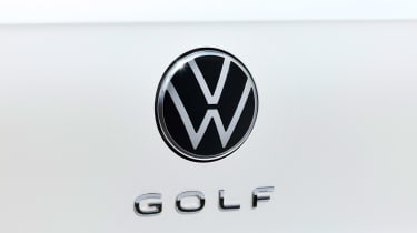 Volkswagen Golf facelift - badge