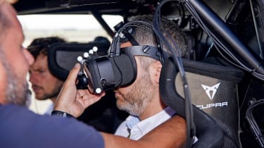 Cupra virtual reality - headset