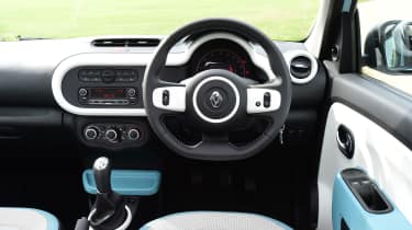 Used Car Hunter: Renault Twingo - interior 