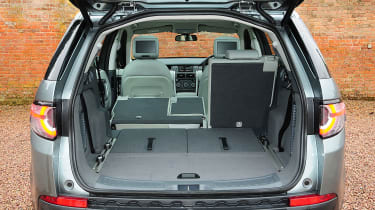 Land Rover Discovery Sport - boot