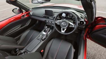 Mazda MX-5 1.5 2015 interior