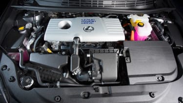 Lexus CT 200h 2014 engine