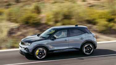 Vauxhall Mokka GSE 2025 - side