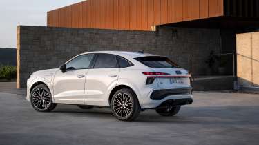 Audi Q3 Sportback 2025  side