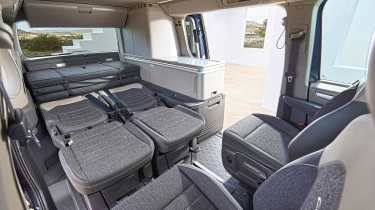 Volkswagen California - seats down