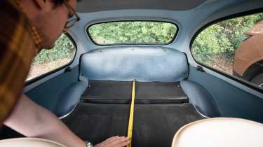 Measuring Fiat 600 boot