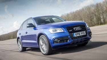 Audi SQ5 Plus 2016 - front tracking