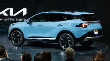 New 2025 Kia Sportage facelift LA Motor Show - rear 3/4