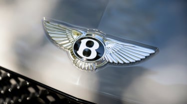 Bentley Bentayga V8 S - badge