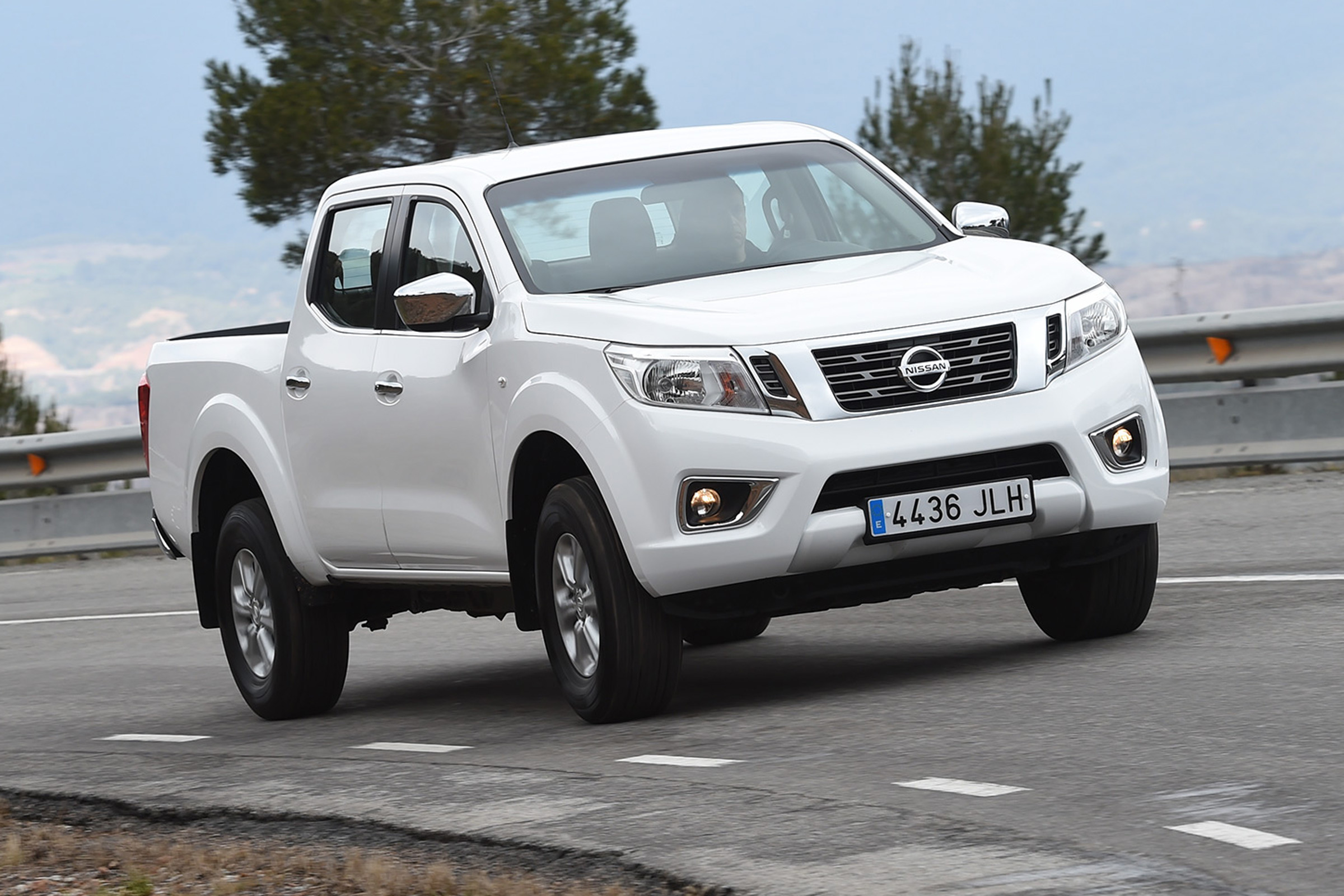 Nissan Navara Acenta Dci 160 Pick Up Review Auto Express