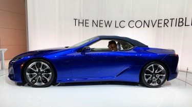 Lexus LC 500 Convertible - Los Angeles roof closed