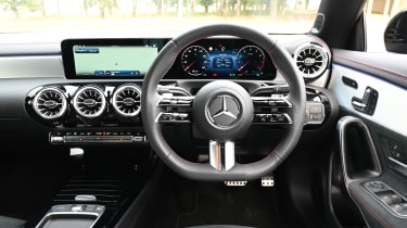 Mercedes CLA - dashboard