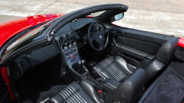 Alfa Romeo Spider - interior