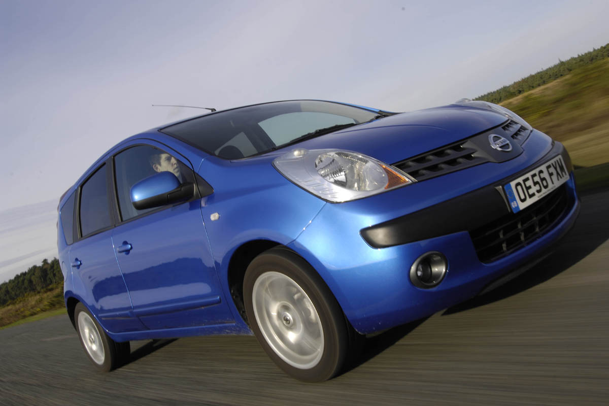 Nissan note 2008 года