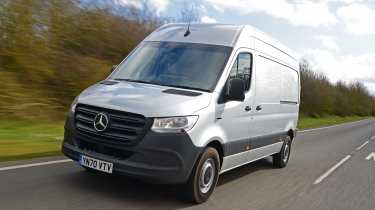 Mercedes eSprinter - front tracking