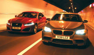 BMW M5 vs Jaguar XFR