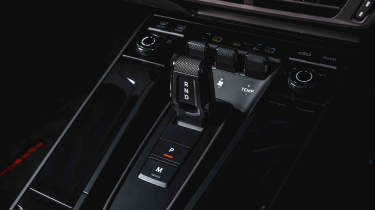 Porsche 911 Cabriolet - gear selector