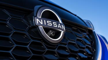 Nissan Juke Hybrid - front camera