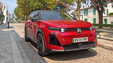 Citroen e-C5 Aircross - front 3/4
