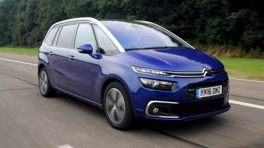 Citroen Grand C4 Picasso - front tracking