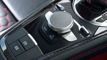 Audi TT RS - control
