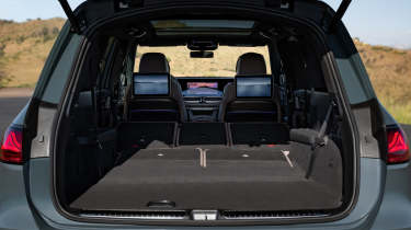 Mercedes GLS facelift - boot seats down