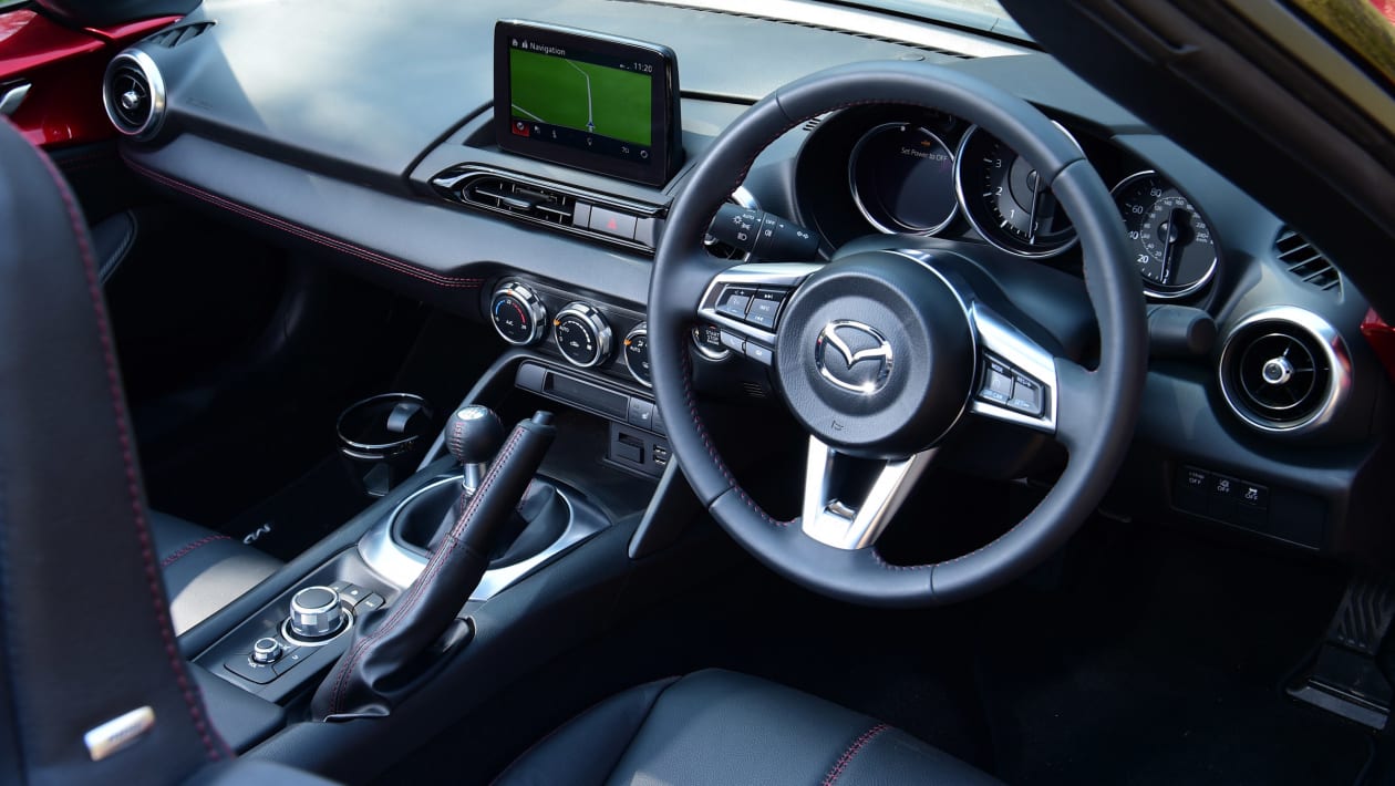 Mazda MX-5 Interior, Satnav, Dashboard & Options | Auto Express