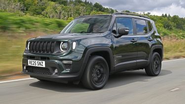 New Jeep Renegade North Star - front tracking 