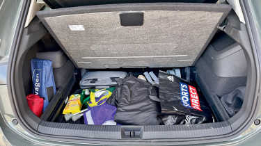 VW Tiguan eTSI - boot under floor