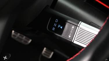 Hyundai Kona Hybrid - gear selector