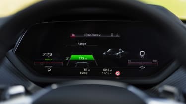 Audi e-tron GT - dials